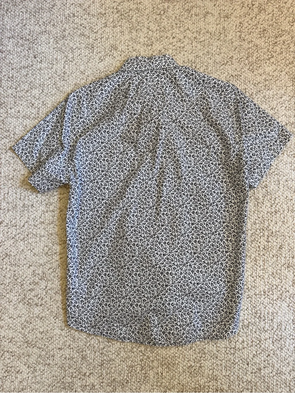 J. Crew Men's Short Sleeve Button Down Secret Wash Slim Fit Shirt - Small